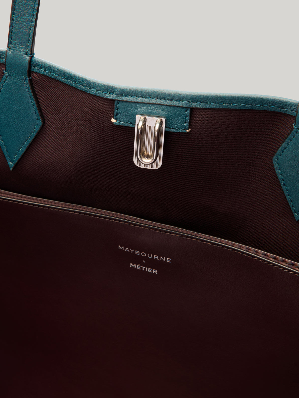 Maybourne x Métier Chameleon 41 Bag